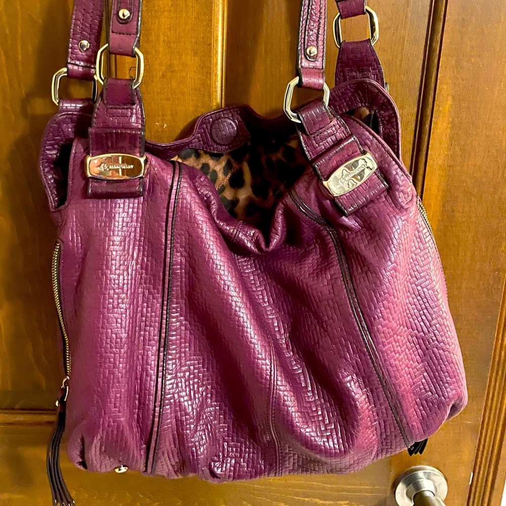 B Makowski fuschia Leather Handbag